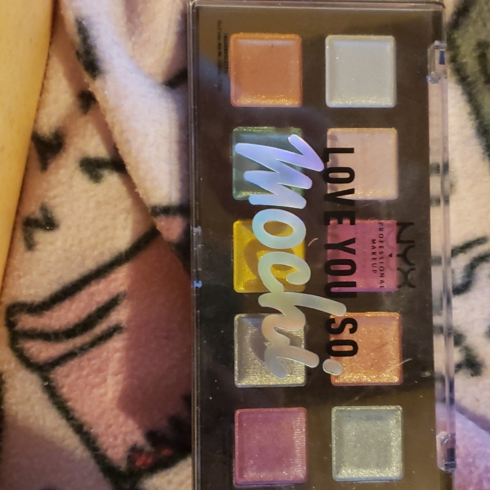 Nyx love you so mochi eyeshadow pallette